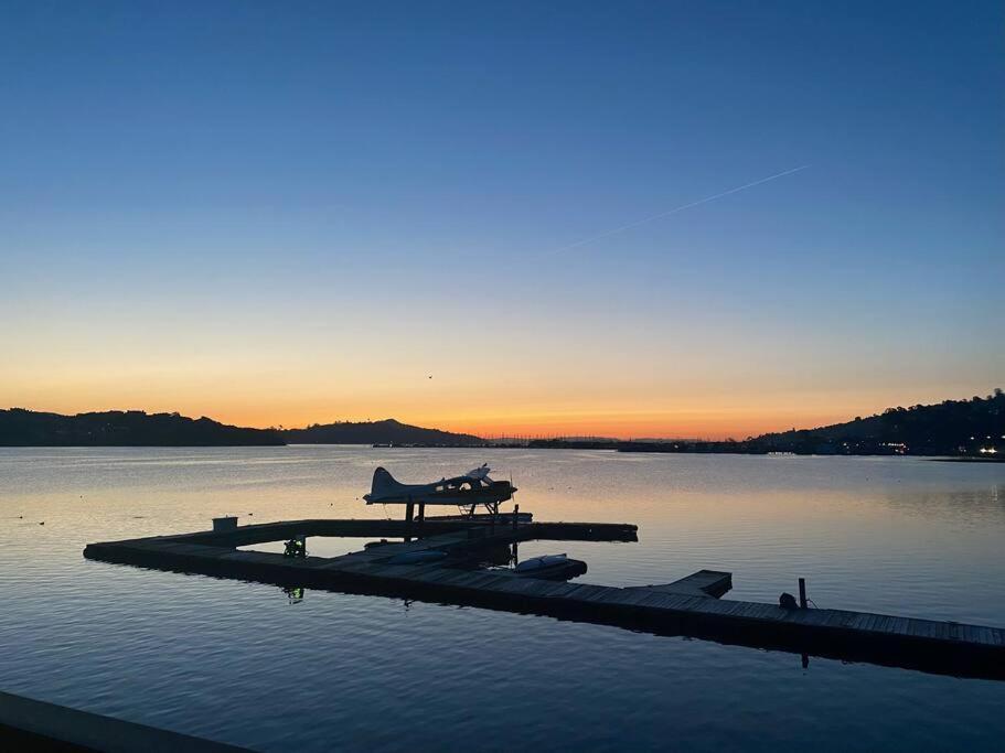 Floating Condos Of Commodore 11 Mill Valley Exterior photo