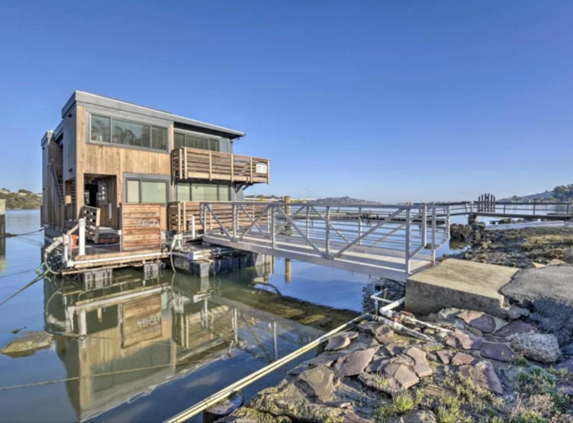 Floating Condos Of Commodore 11 Mill Valley Exterior photo
