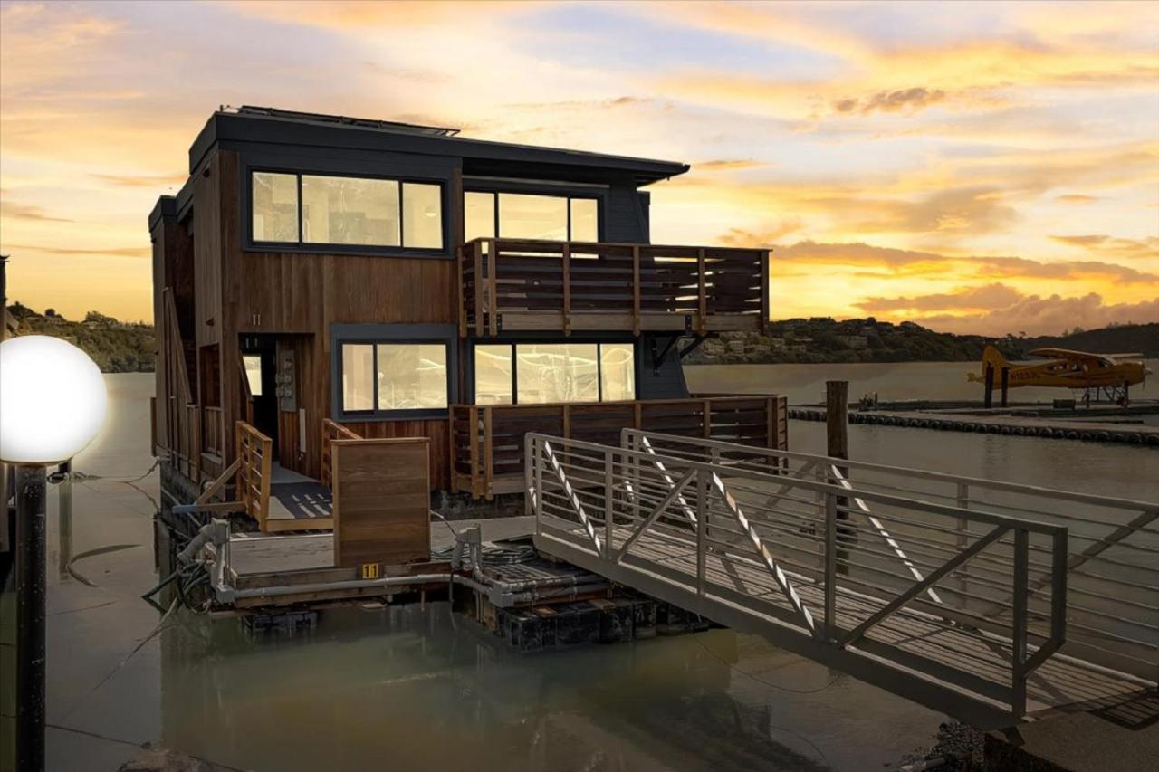 Floating Condos Of Commodore 11 Mill Valley Exterior photo