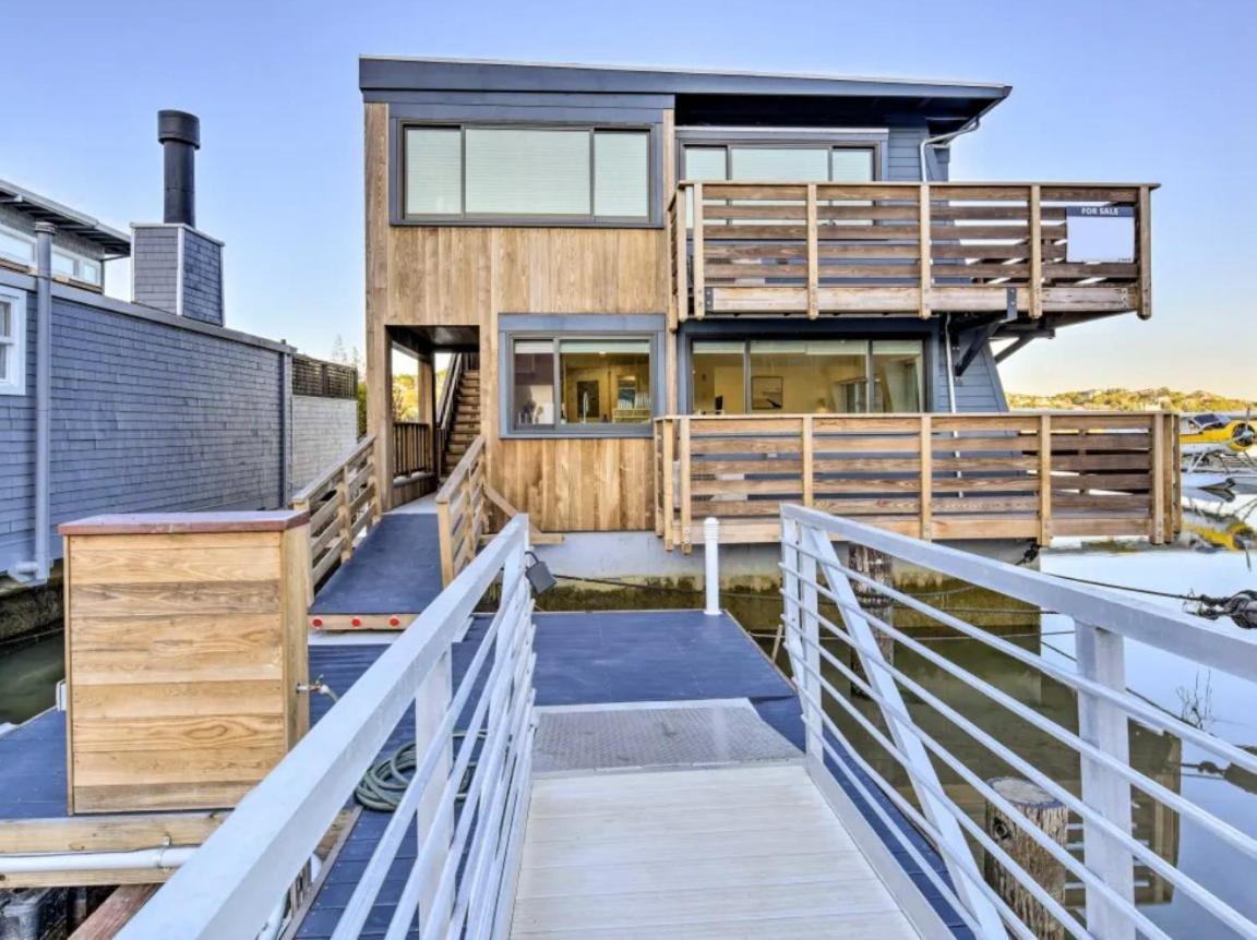 Floating Condos Of Commodore 11 Mill Valley Exterior photo